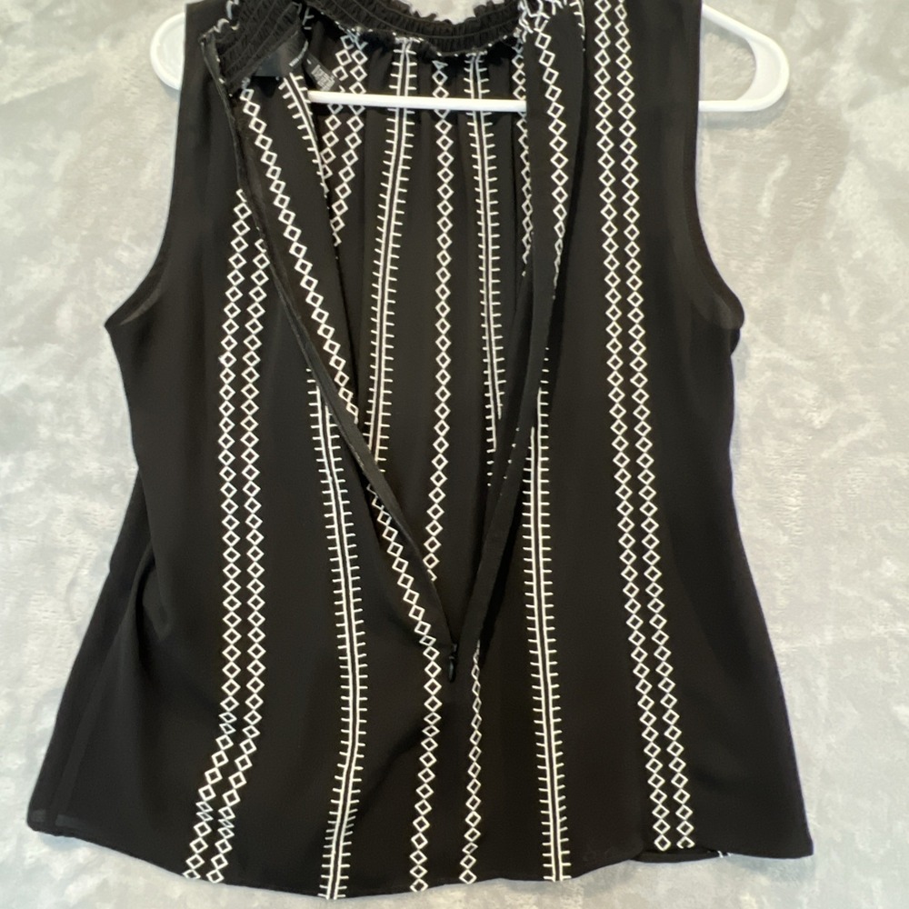 WHBM White House Black Market Womens Size 4 Mock Neck Sleeveless Top Blouse Tank - Picture 5 of 9